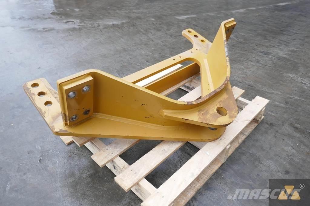CAT 140M3 Drawbar Transport – Andet