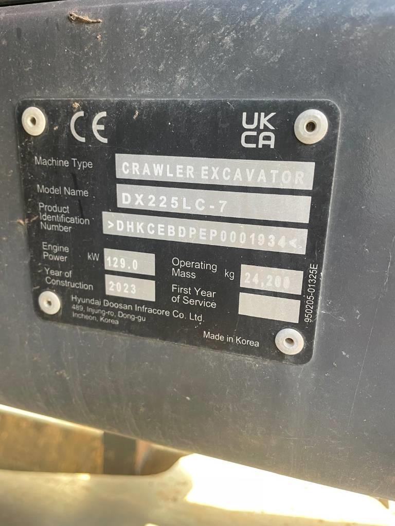 Doosan DX225LC-7 Gravemaskiner på larvebånd