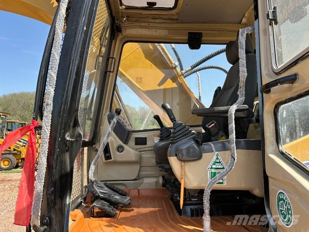 CAT 320 B L Gravemaskiner på larvebånd