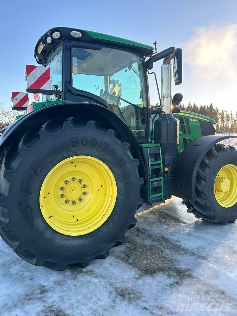 John Deere 6250 R Traktorer