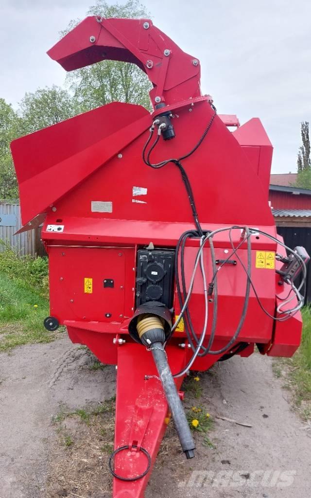 Kverneland 853 Pro Balleskærere og -stablere