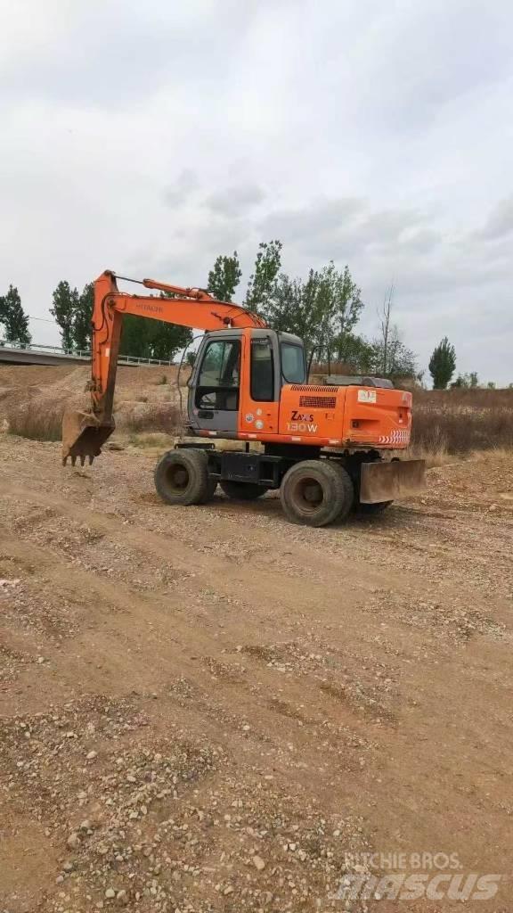 Hitachi ZX130W Gravemaskiner på hjul