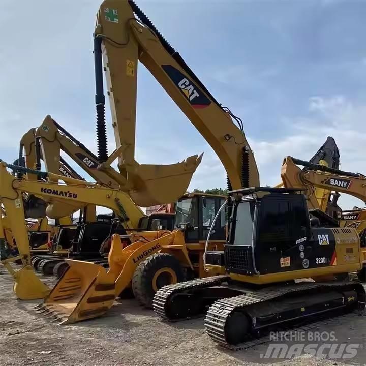CAT CAT323D2L Midi-gravemaskiner 7t - 12t