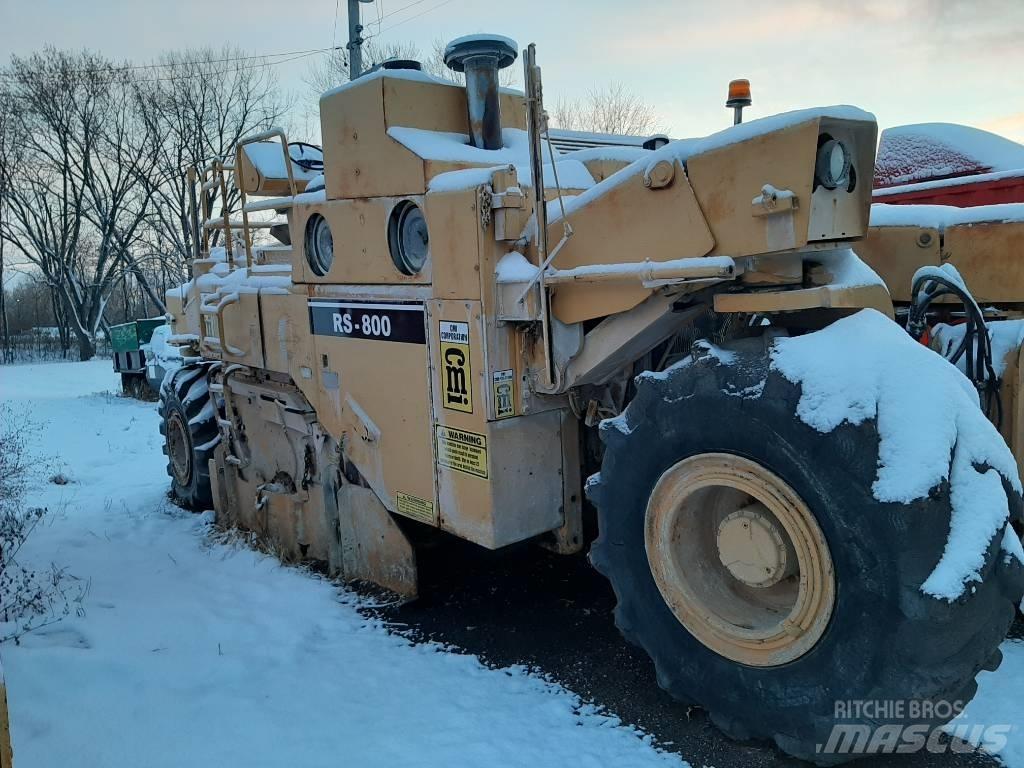CMI RS-800 Jordvibrationstromler