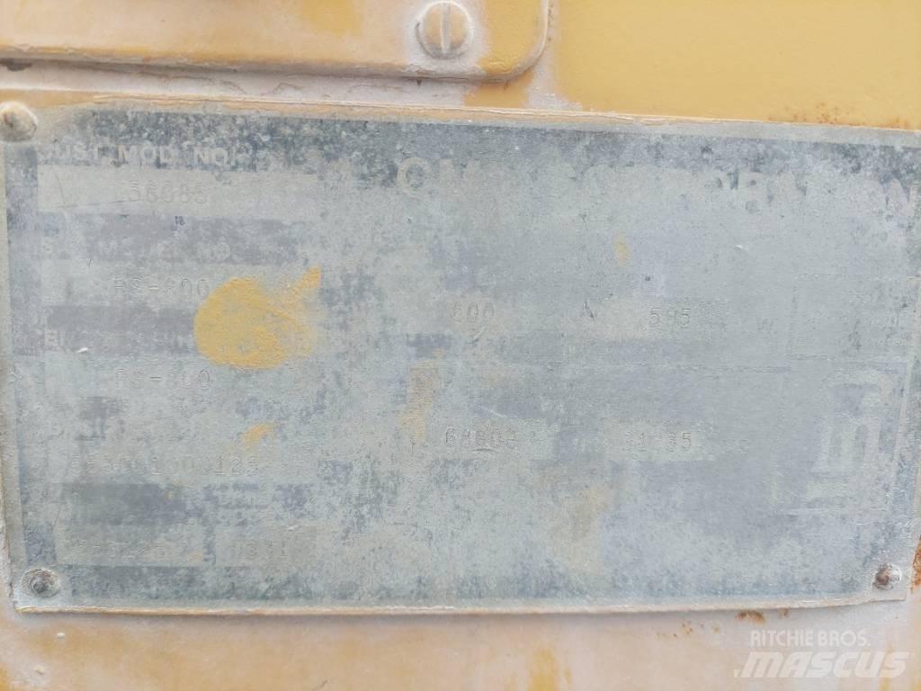 CMI RS-800 Jordvibrationstromler