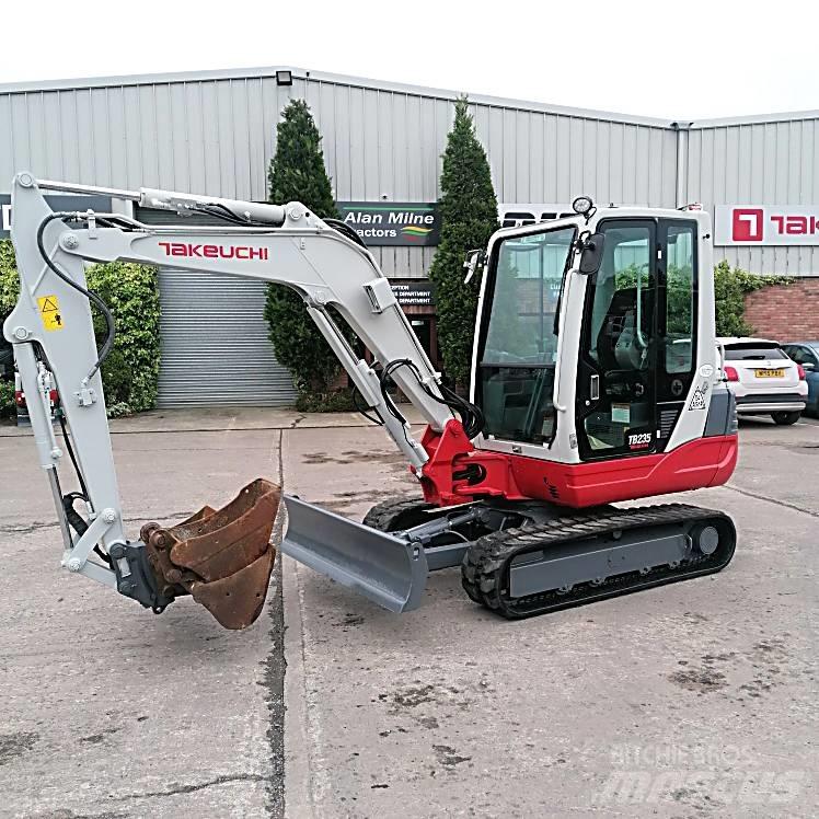 Takeuchi TB235 Minigravemaskiner