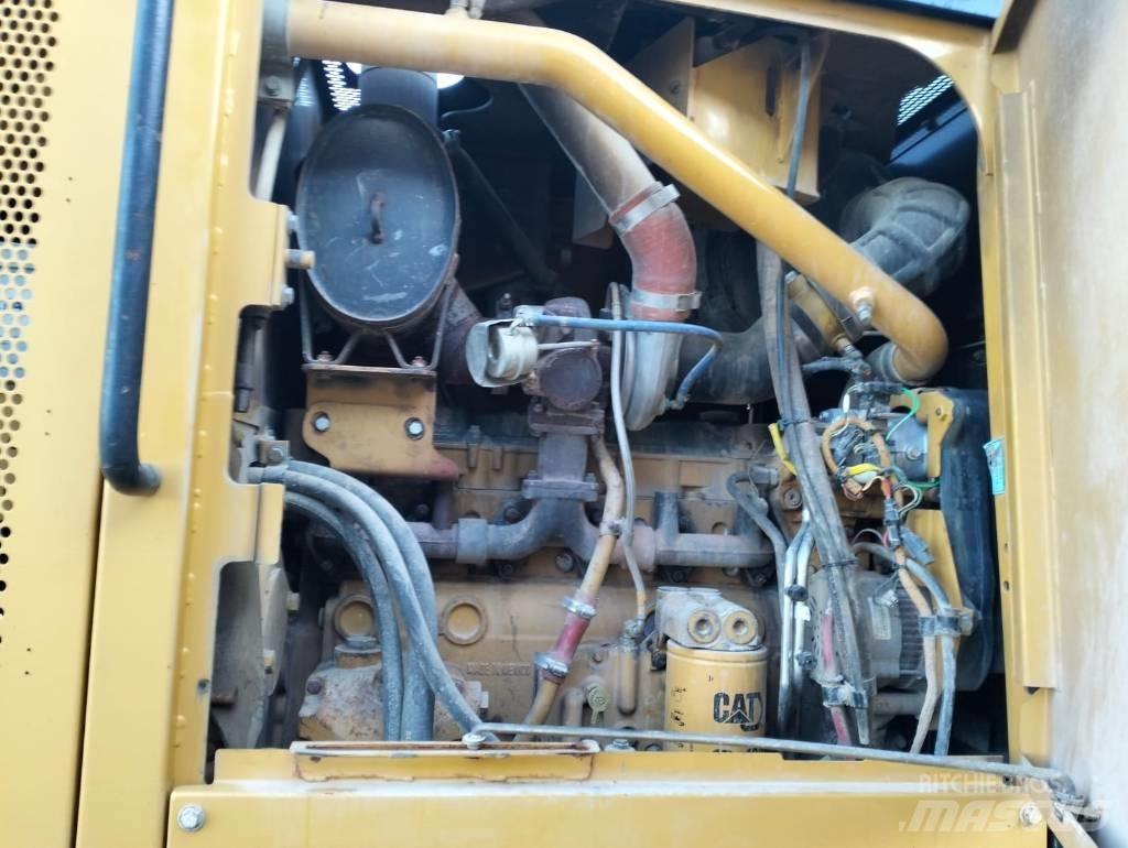 CAT 160 M Vejhøvle / Gradere