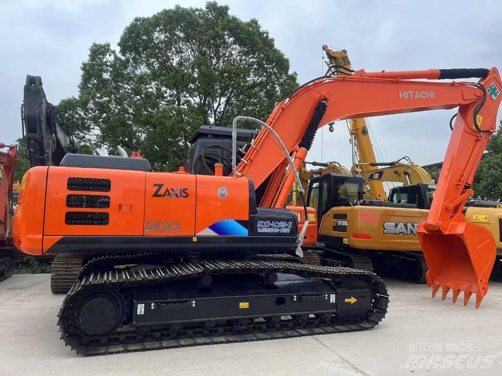 Hitachi zx200 Gravemaskiner på larvebånd