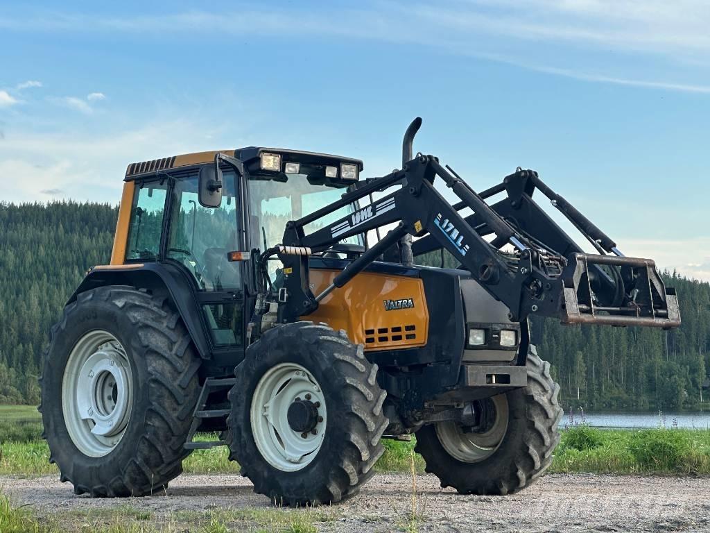 Valtra 6850 Traktorer