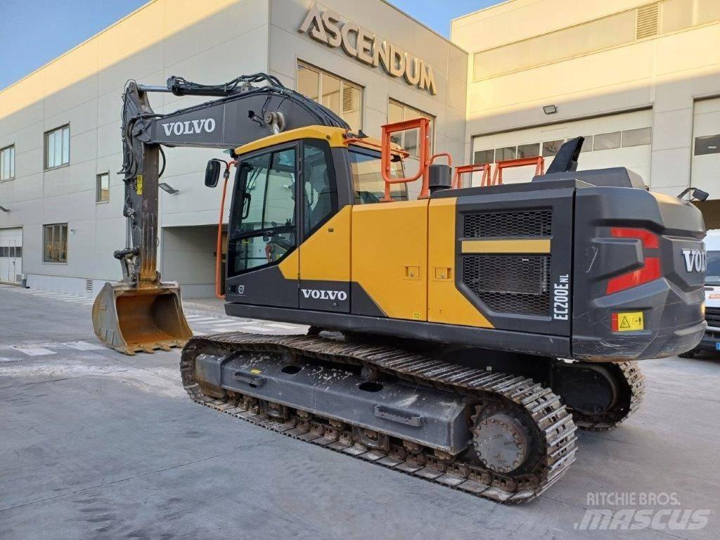 Volvo EC200E NL Gravemaskiner på larvebånd