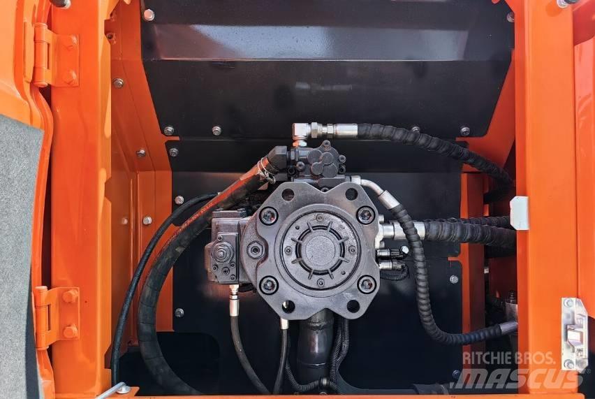 Doosan DX300 Gravemaskiner på larvebånd