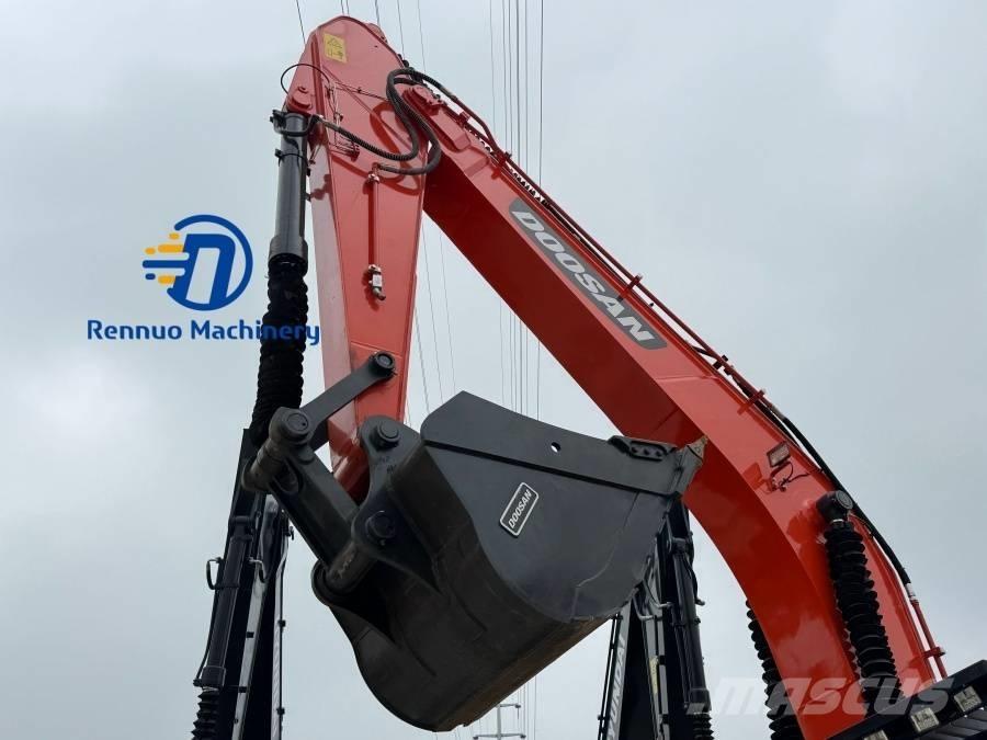 Doosan DX 300LC-9C Gravemaskiner på larvebånd
