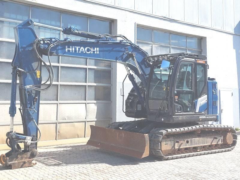 Hitachi ZX 135 US-7 Gravemaskiner på larvebånd