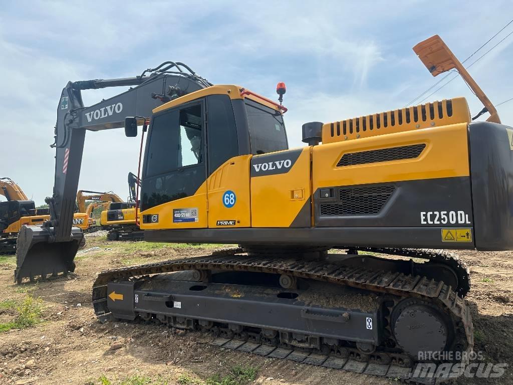 Volvo EC250D Gravemaskiner på larvebånd