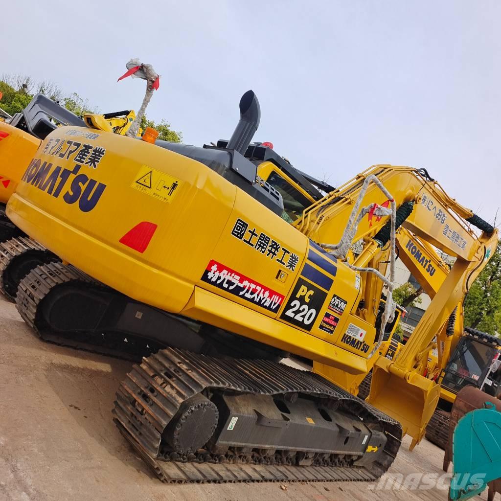Komatsu PC 220-8 Gravemaskiner på larvebånd
