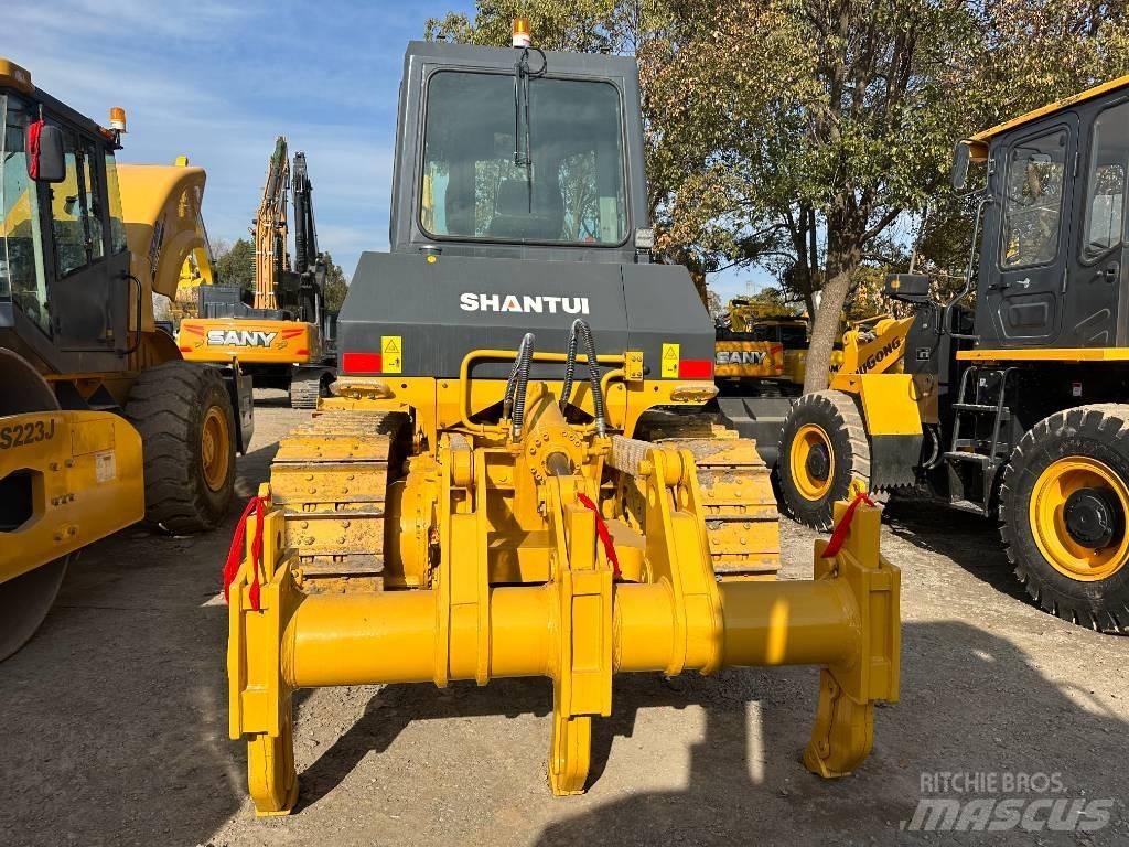 Shantui SD 16 Bulldozer på larvebånd