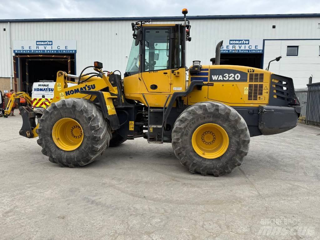 Komatsu WA320-5 Læssemaskiner på hjul
