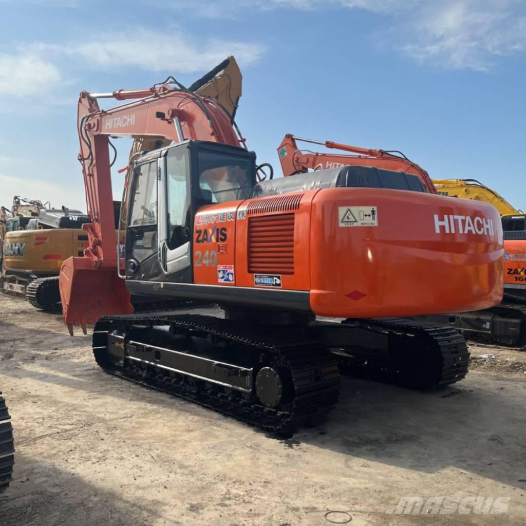 Hitachi ZX 240 Gravemaskiner på larvebånd