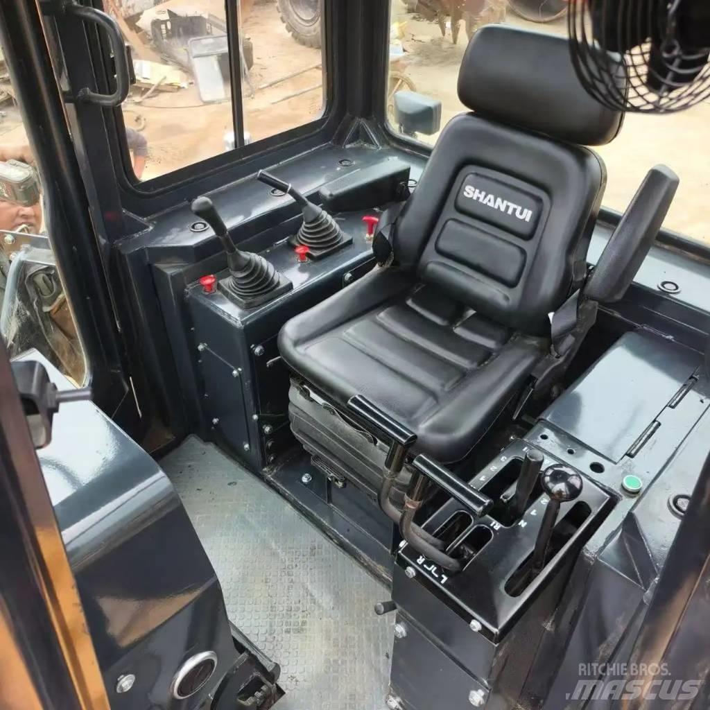 Shantui SD 16 Bulldozer på larvebånd