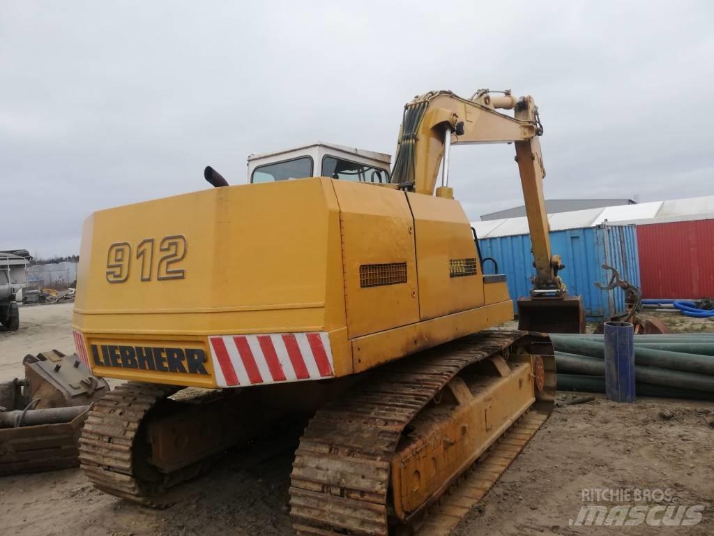 Liebherr R 912 Gravemaskiner på larvebånd