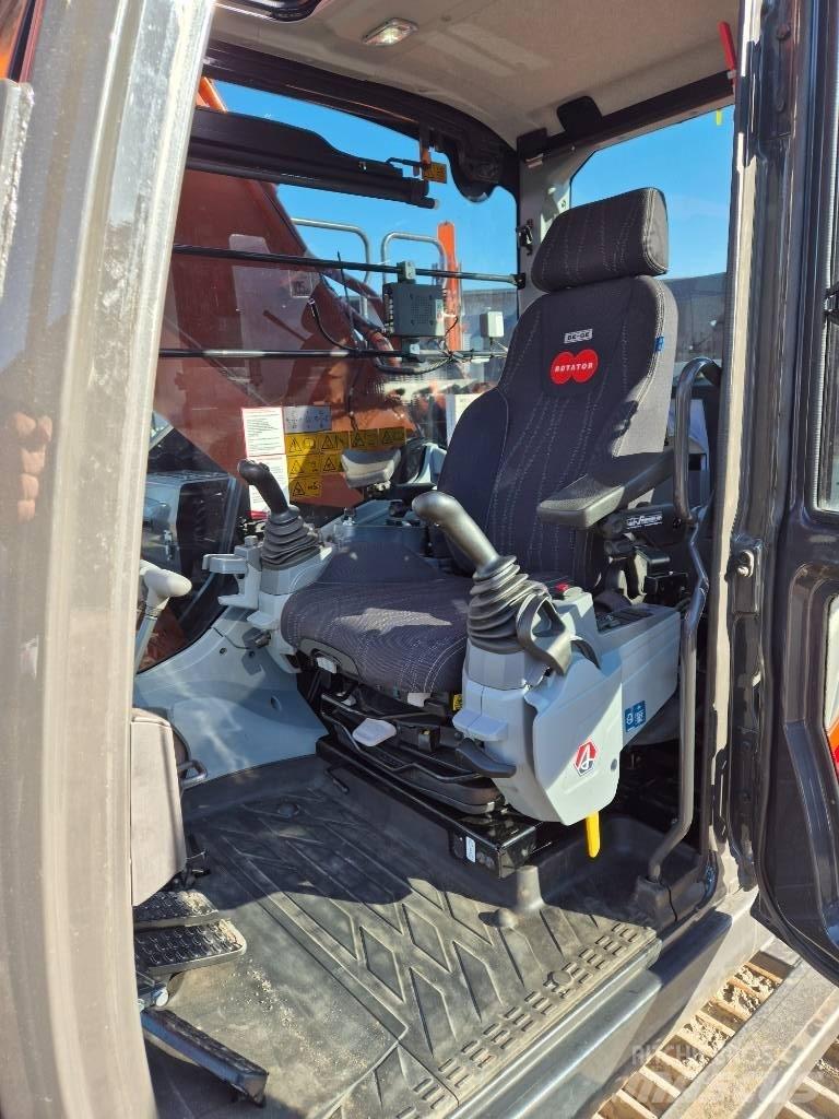 Hitachi ZX350LC-7 Gravemaskiner på larvebånd