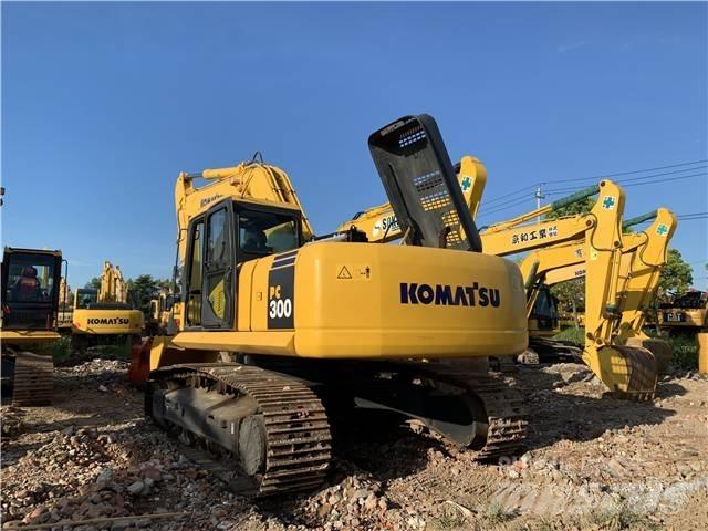 Komatsu PC 300 Gravemaskiner på larvebånd