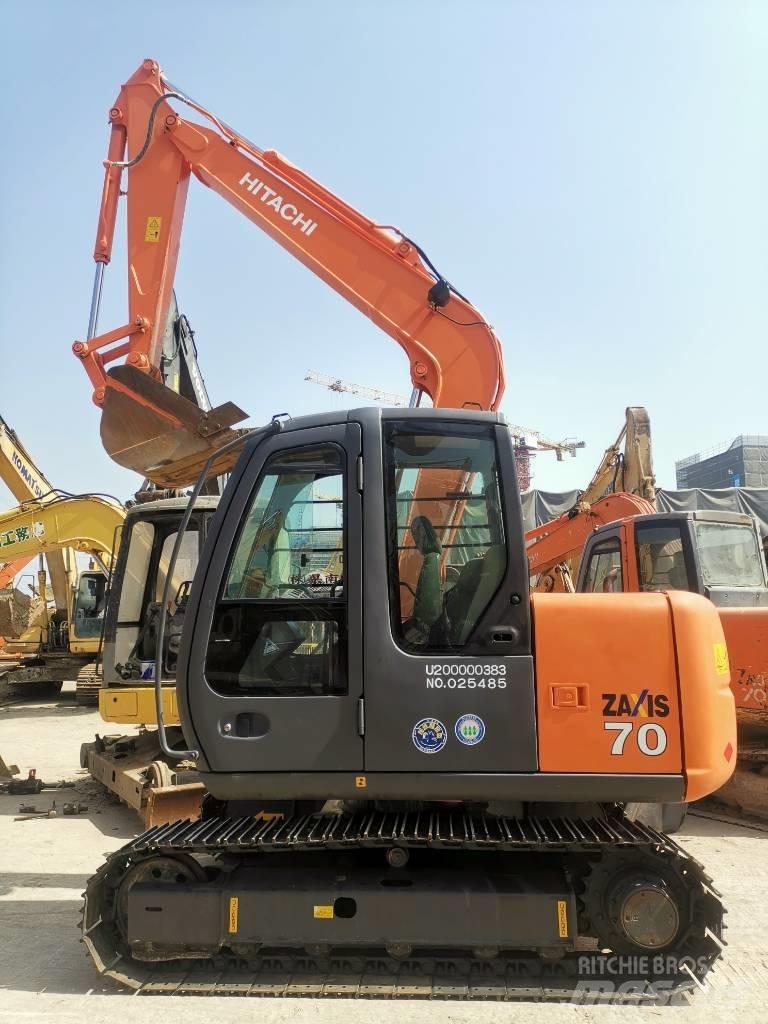Hitachi ZX 70 Gravemaskiner på larvebånd