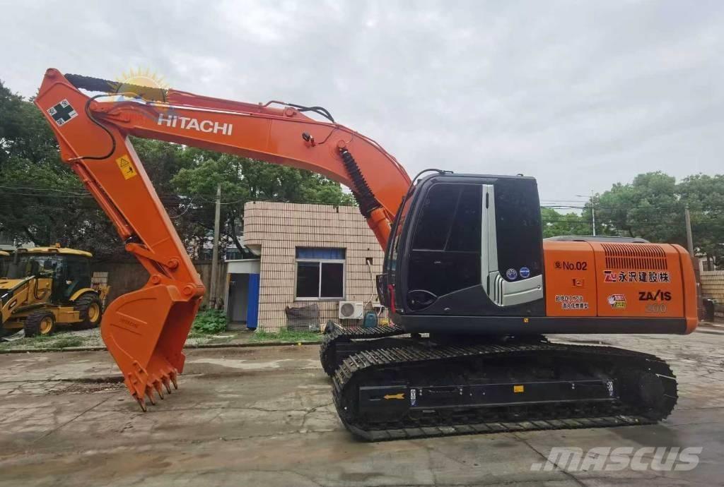 Hitachi ZX 200 Gravemaskiner på larvebånd