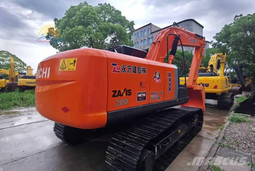Hitachi ZX 200 Gravemaskiner på larvebånd