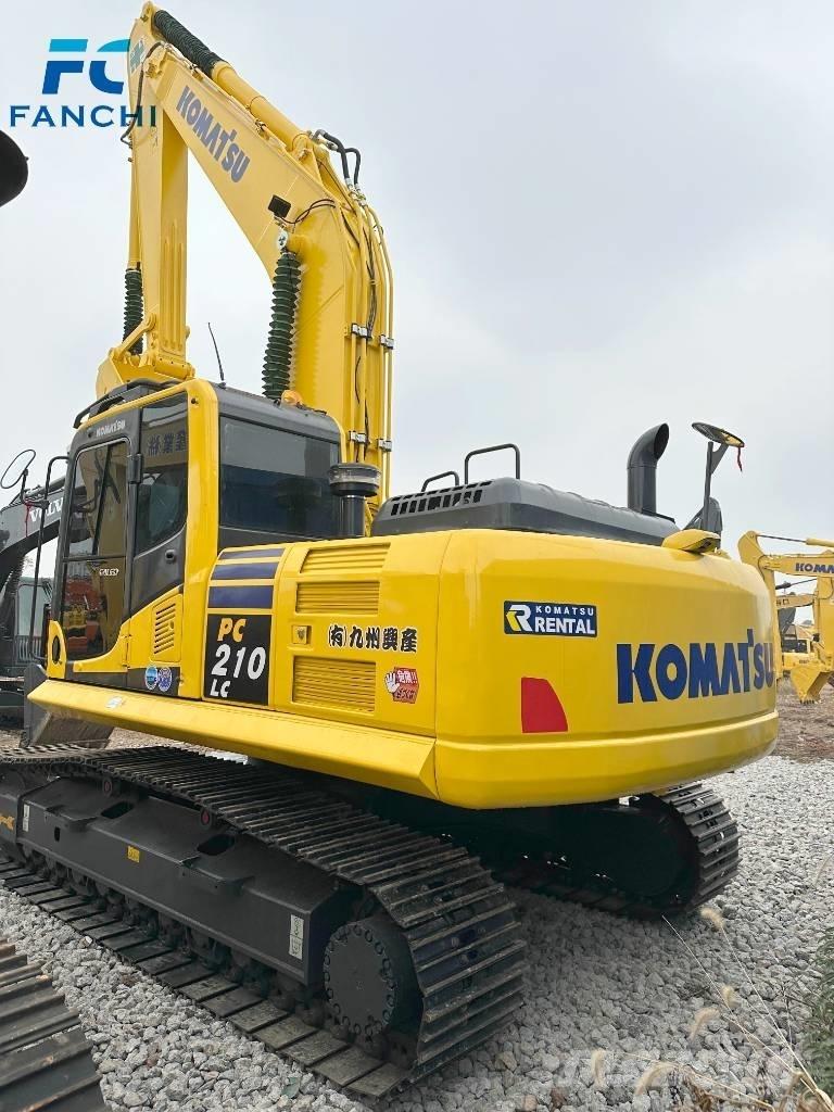 Komatsu PC 210-8 Gravemaskiner på larvebånd