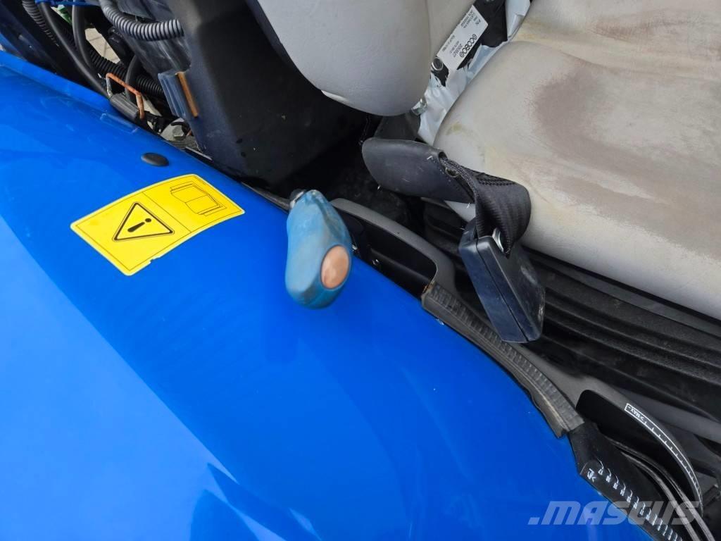 New Holland T 4.75 V Traktorer