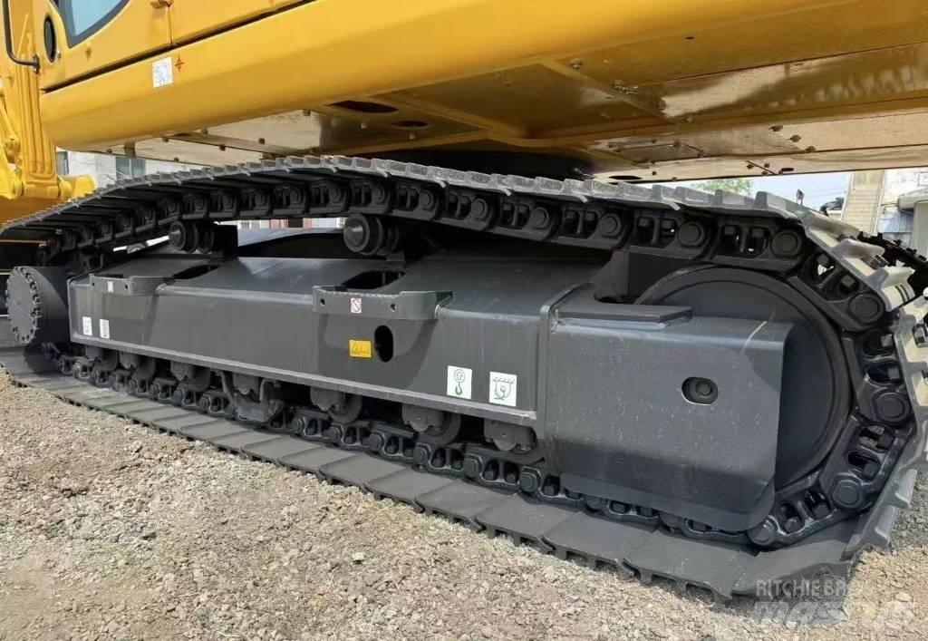 Komatsu PC 200-8 Gravemaskiner på larvebånd