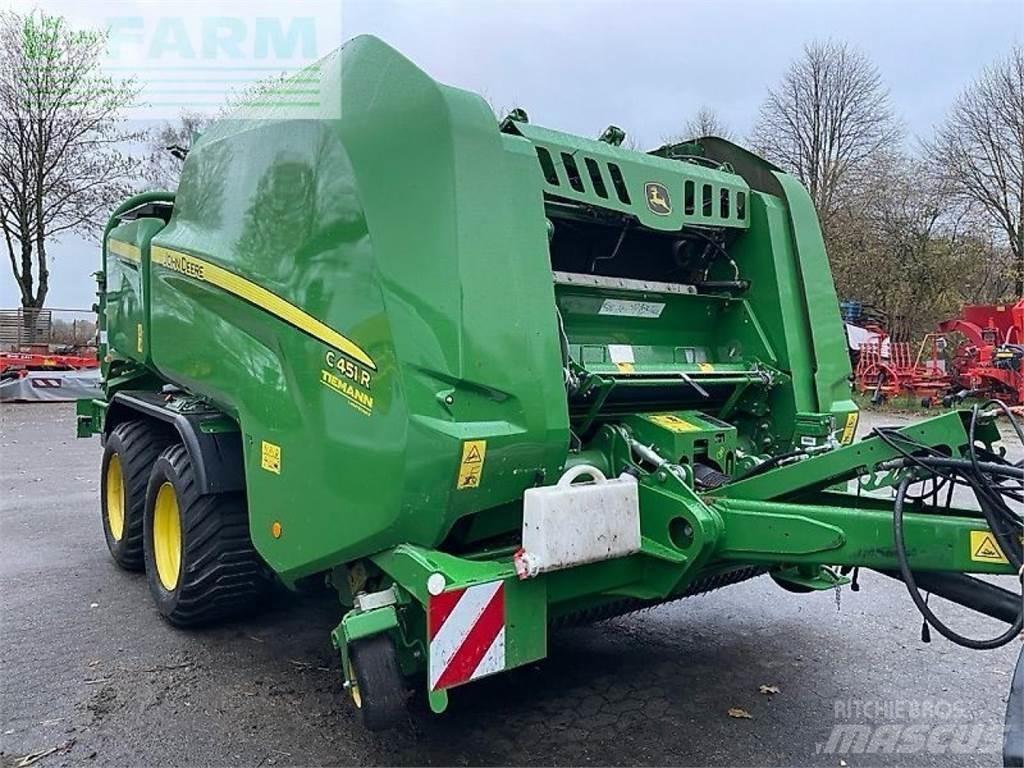 John Deere c451r Pressere til firkantede baller
