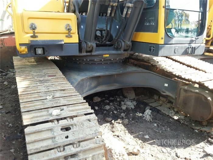 Volvo EC 240 B LC Gravemaskiner på larvebånd