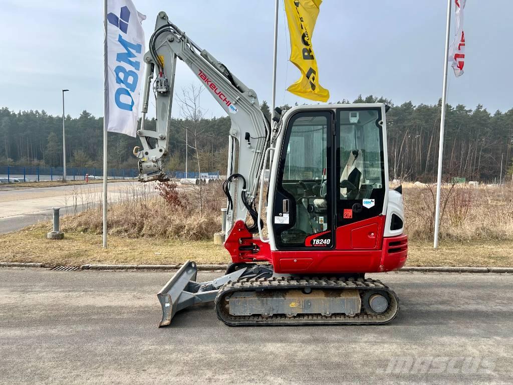 Takeuchi TB 240 Minigravemaskiner