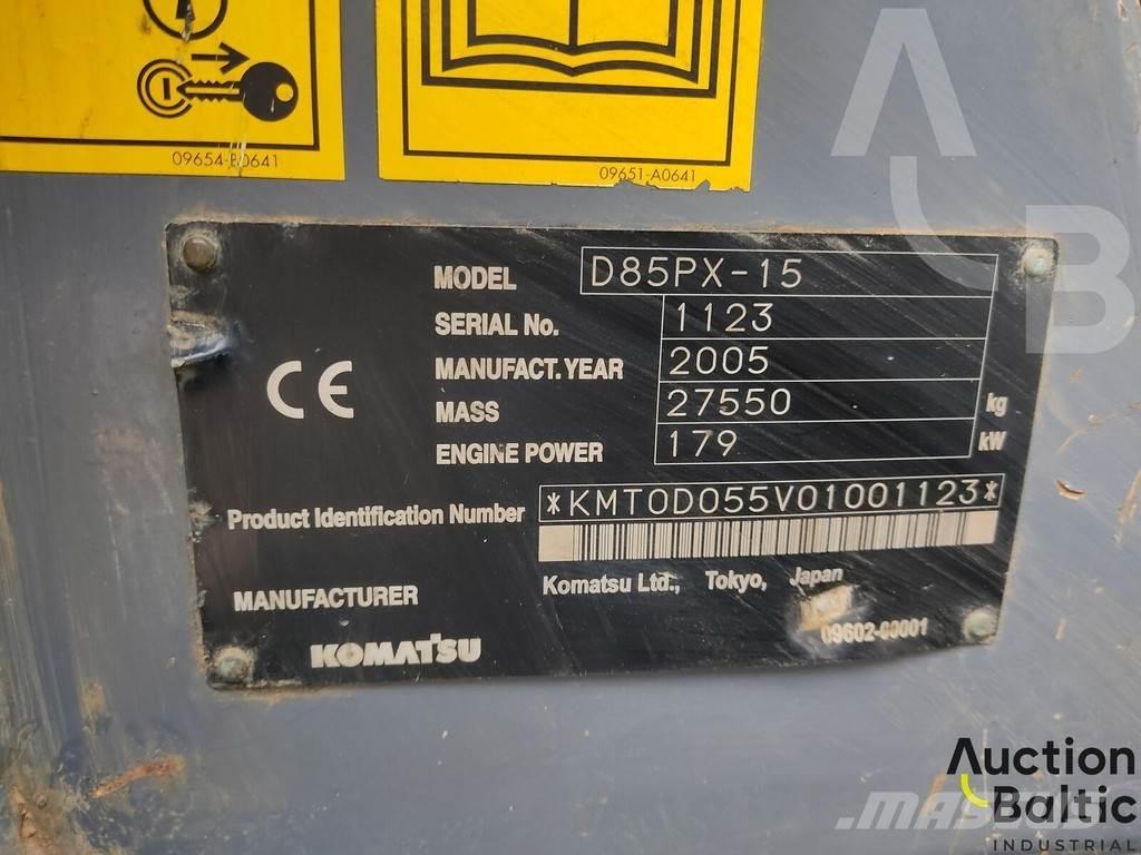 Komatsu D85PX-15 Bulldozer på larvebånd