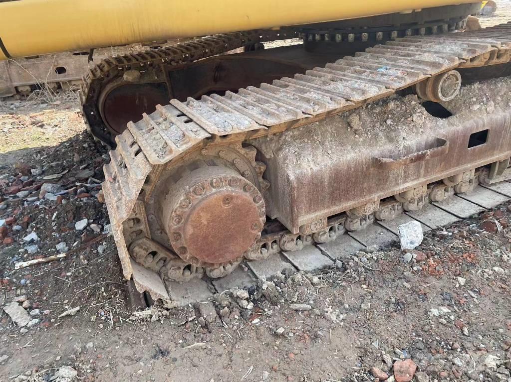 CAT 329D Gravemaskiner med lang gravebom