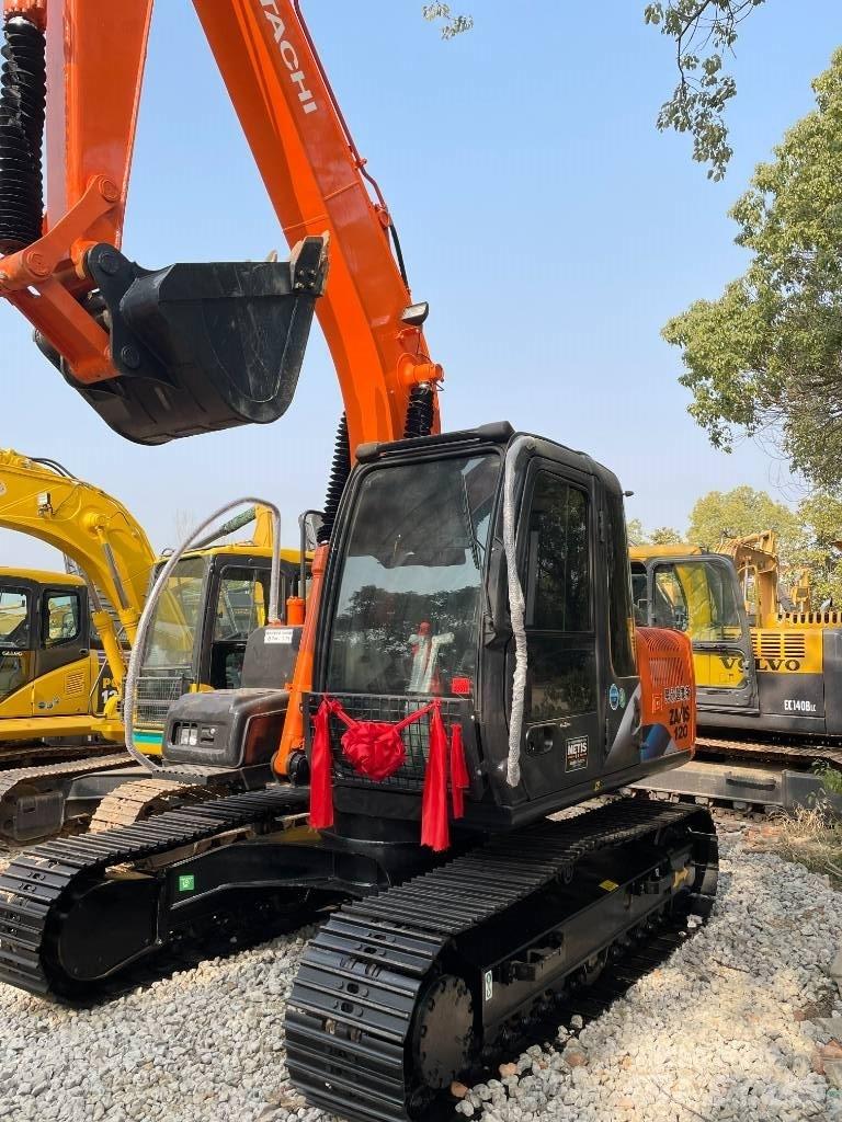 Hitachi 120 Gravemaskiner på larvebånd