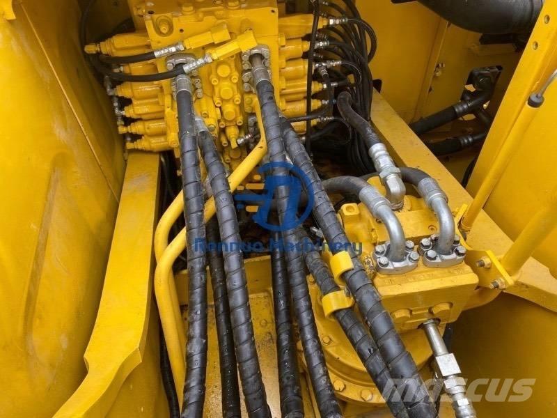 Komatsu PC200-7 Gravemaskiner på larvebånd