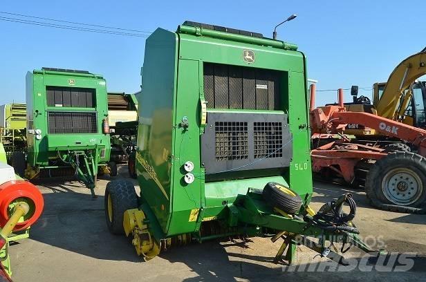 John Deere 592 Rundballe-pressere