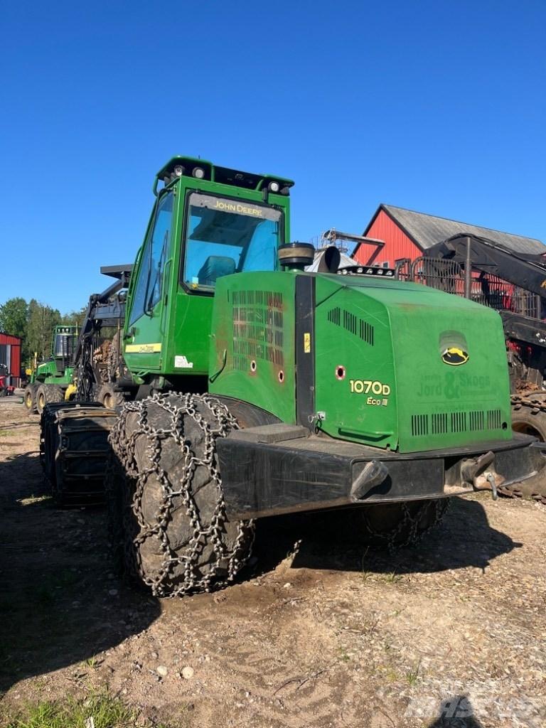 John Deere 1070 D Skovningsmaskiner