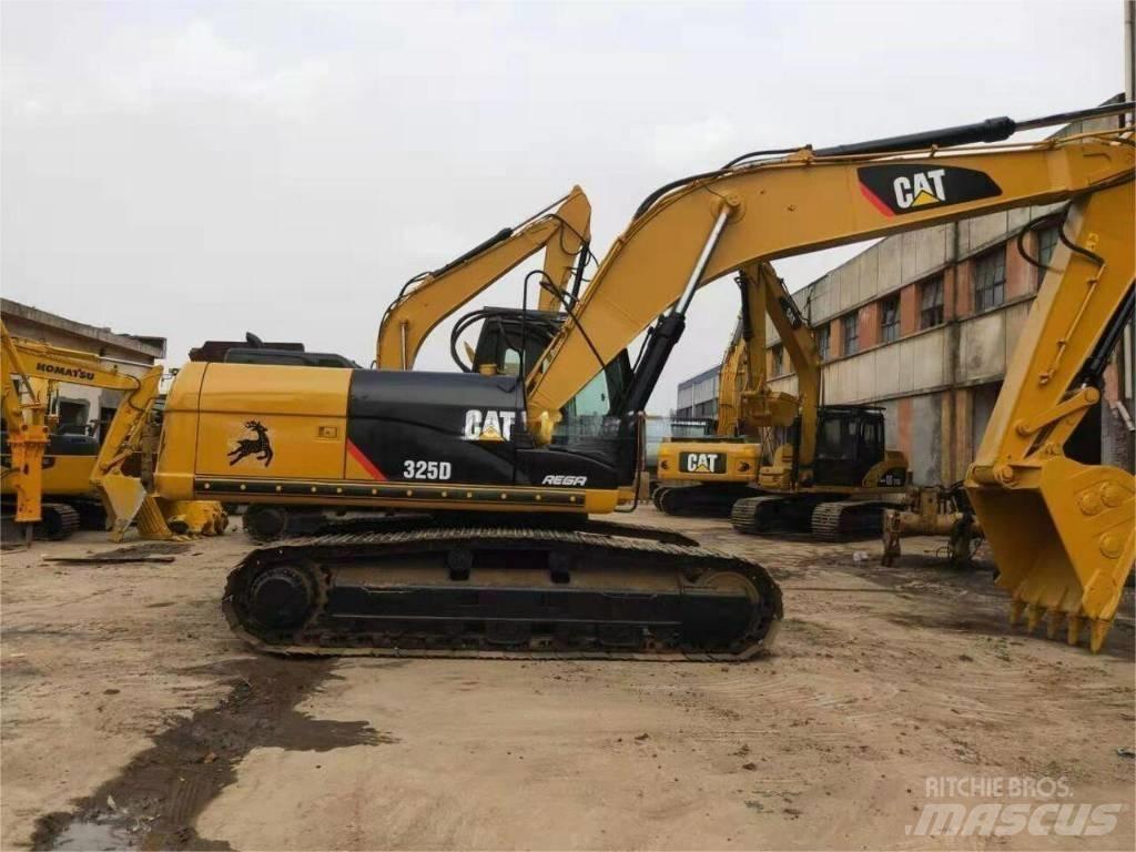 CAT 325 D Gravemaskiner på larvebånd