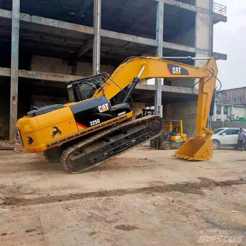 CAT 325 D Gravemaskiner på larvebånd