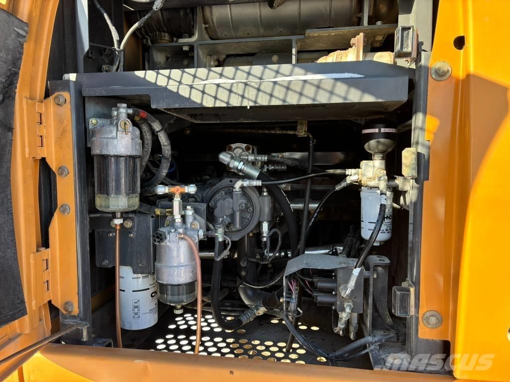 CASE CX 210 D Gravemaskiner på larvebånd