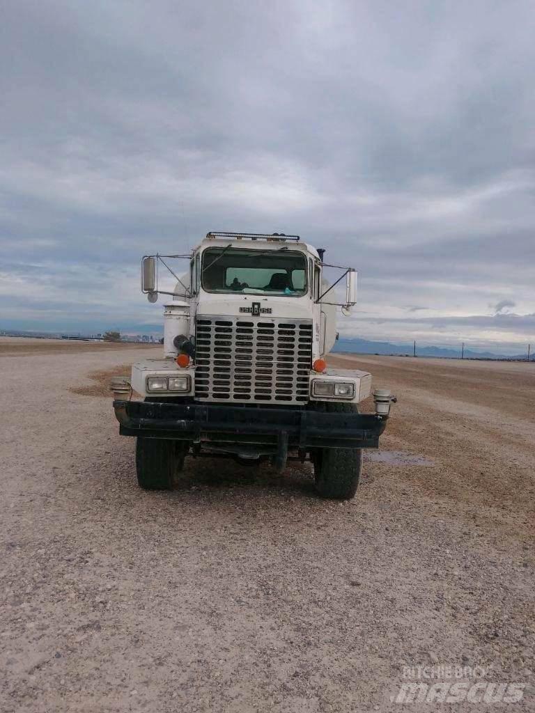 Oshkosh 6000 Tankvogne - vand