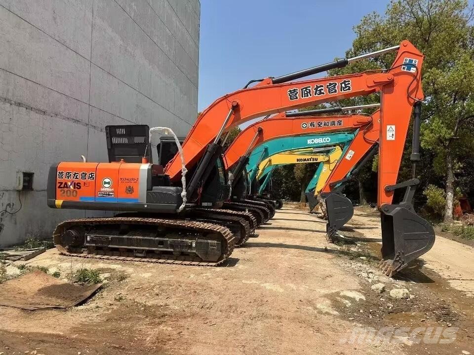 Hitachi EX 200-1 Gravemaskiner på larvebånd