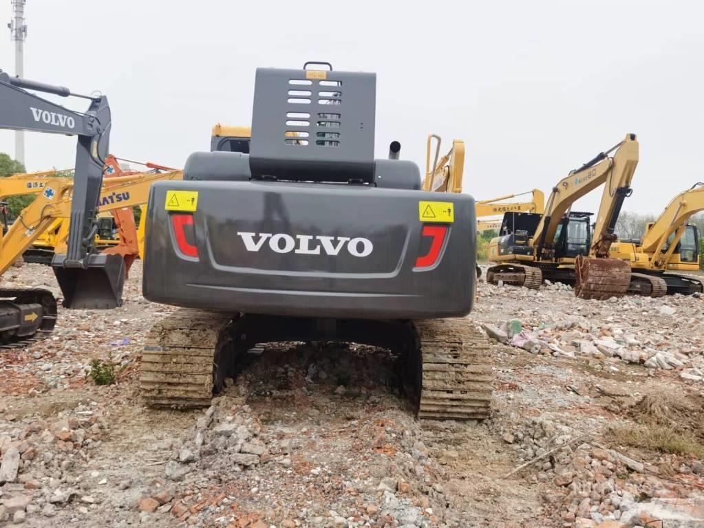Volvo EC210D Gravemaskiner på larvebånd