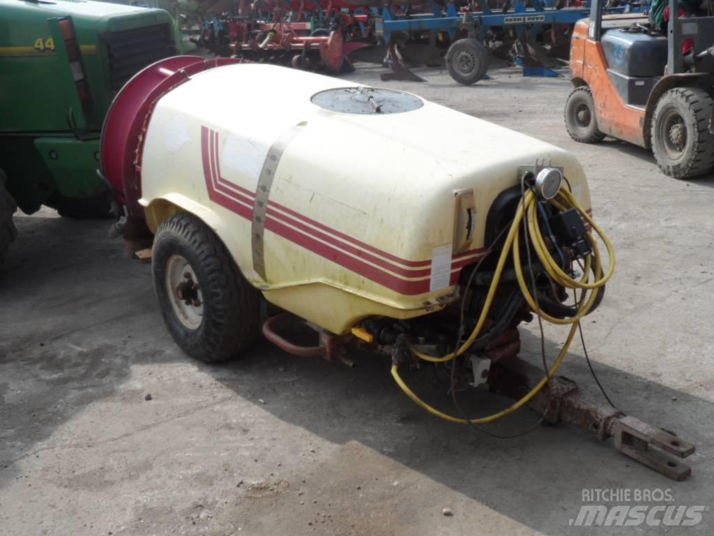 Hardi 1000 Trailersprøjter