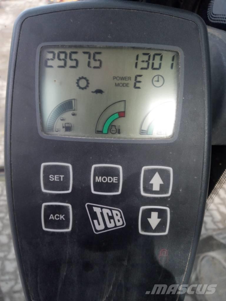 JCB JS200 Gravemaskiner på larvebånd