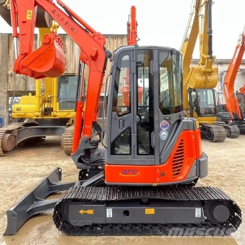 Hitachi ZX50U Minigravemaskiner
